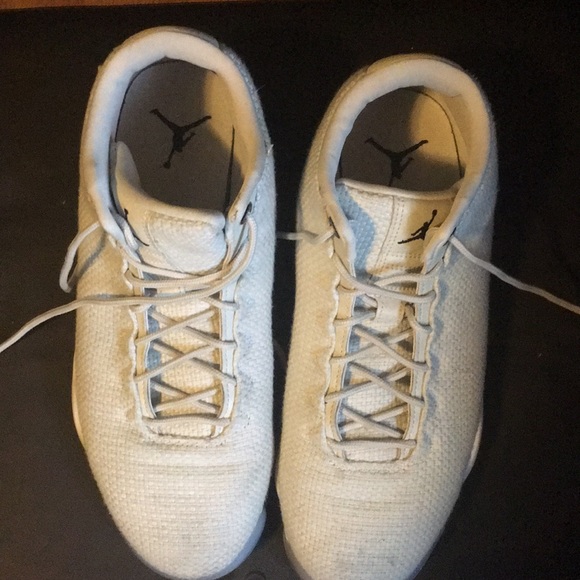 jordan horizon low light bone